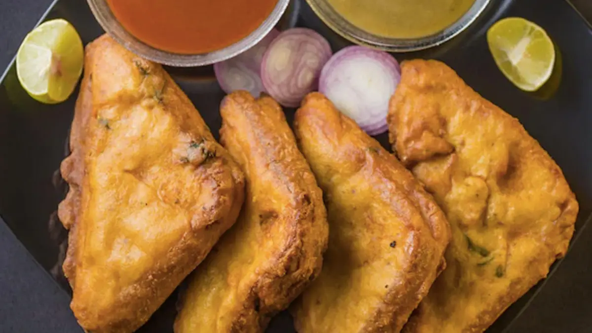 Bread Pakora: The Rain-Scented Memory