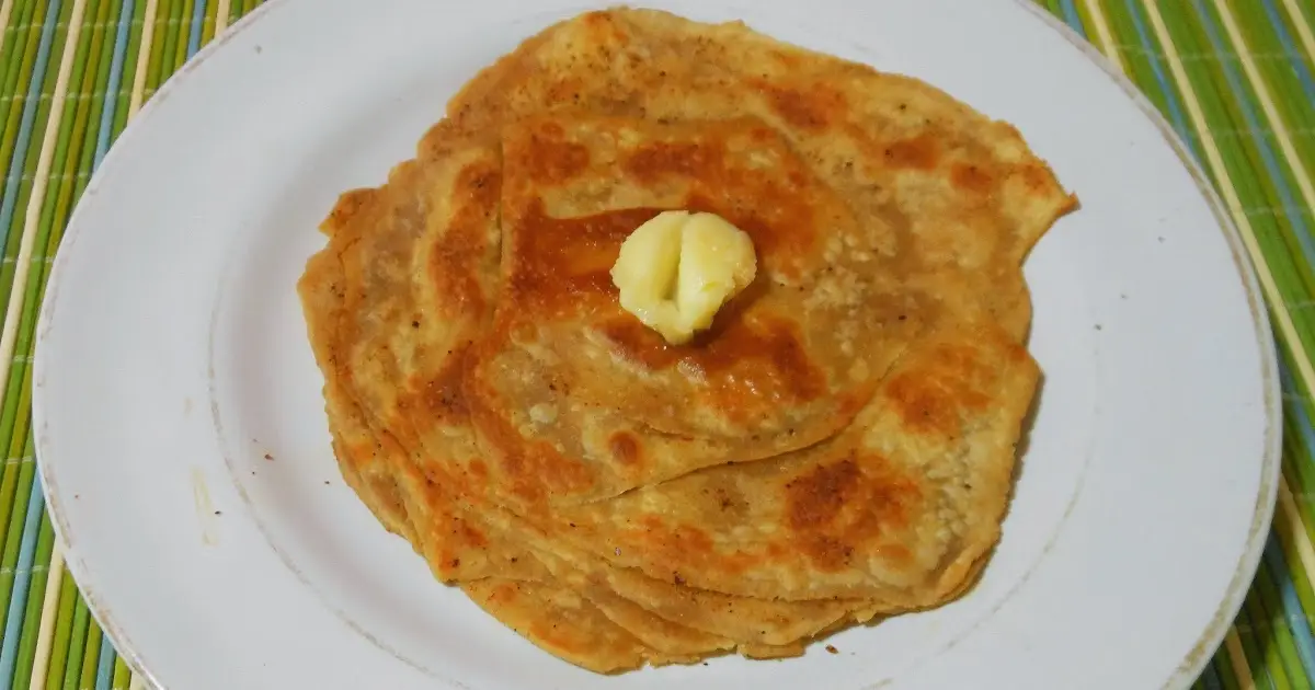 Paranthe Wali Gali style Mix Paratha: The Deep Fry Method