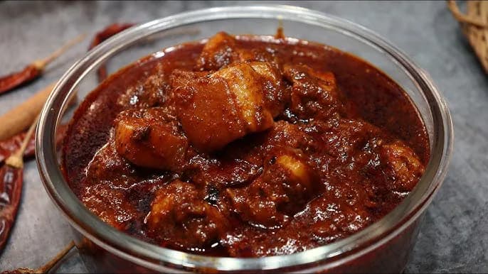 Fiery Pork Vindaloo: Why You Should Never Order This Mild