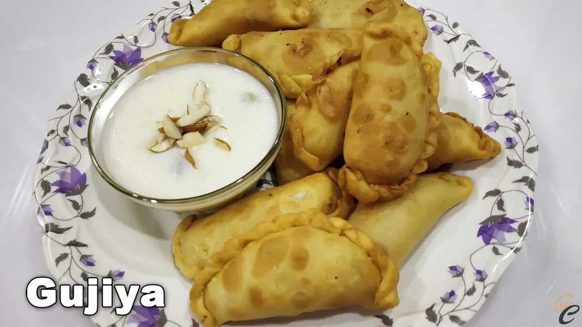 Kusli: The MP Style Gujiya